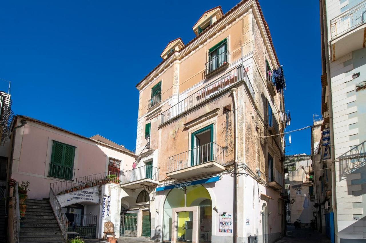 شقة Casa In Piazza مينوري المظهر الخارجي الصورة
