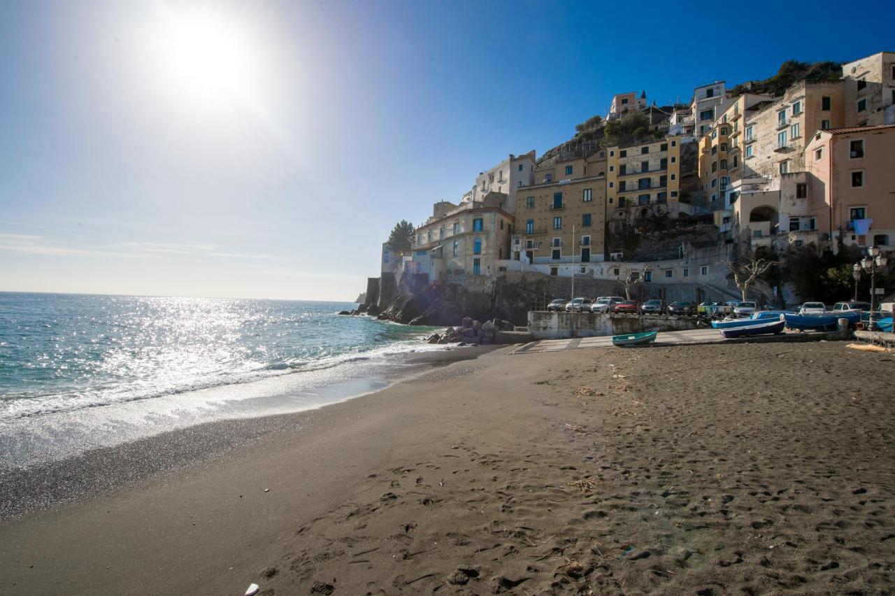 شقة Casa In Piazza مينوري المظهر الخارجي الصورة