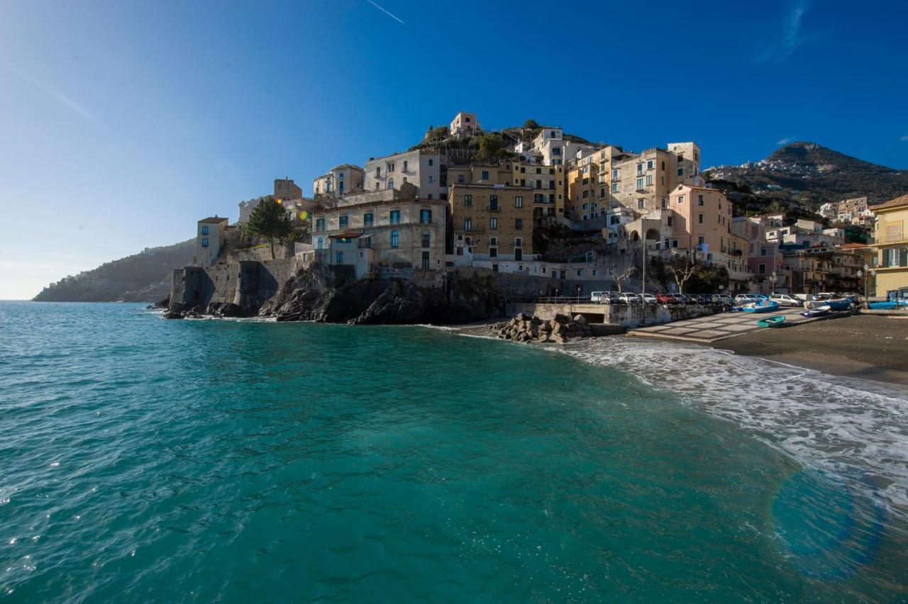 شقة Casa In Piazza مينوري المظهر الخارجي الصورة