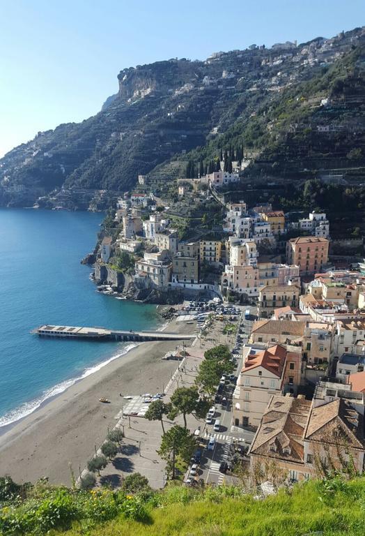 شقة Casa In Piazza مينوري المظهر الخارجي الصورة